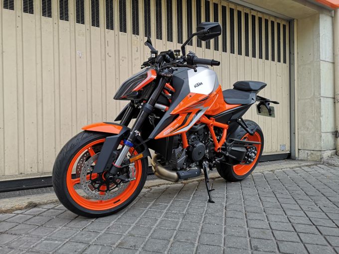 KTM 1290 SUPER DUKE R EVO 4