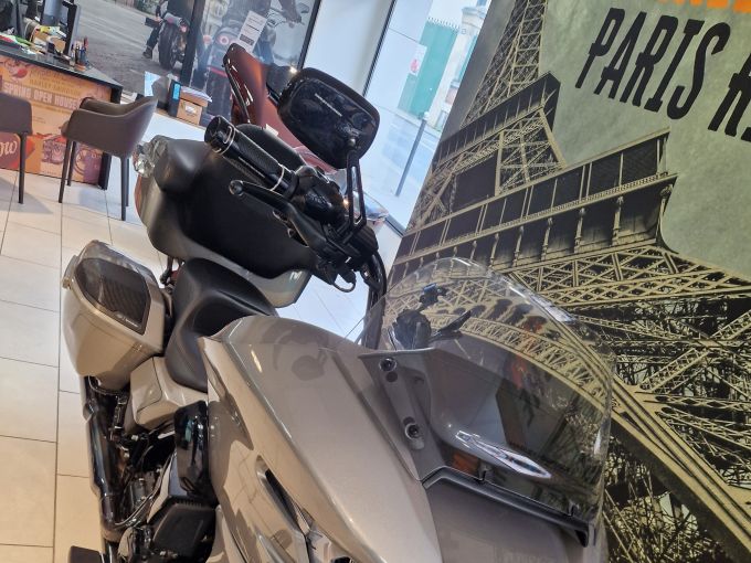 HARLEY-DAVIDSON TOURING ROAD GLIDE 1923 CVO 4