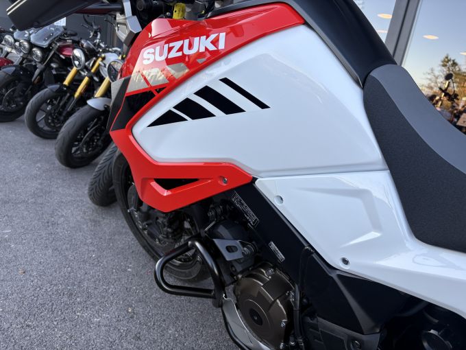 SUZUKI DL V-STROM 1050 4