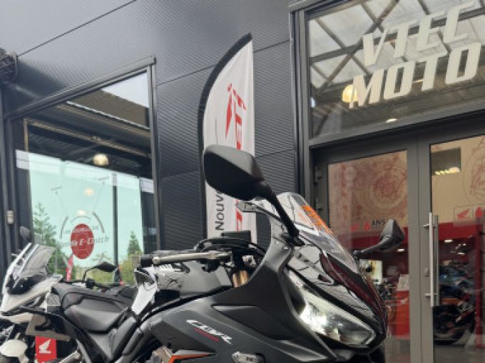 HONDA CBR650R 4