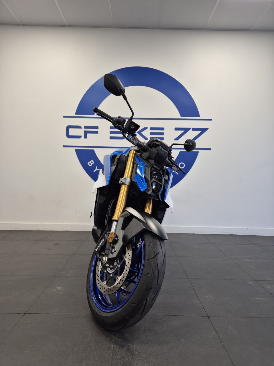 SUZUKI GSX-S 1000 ABS 4