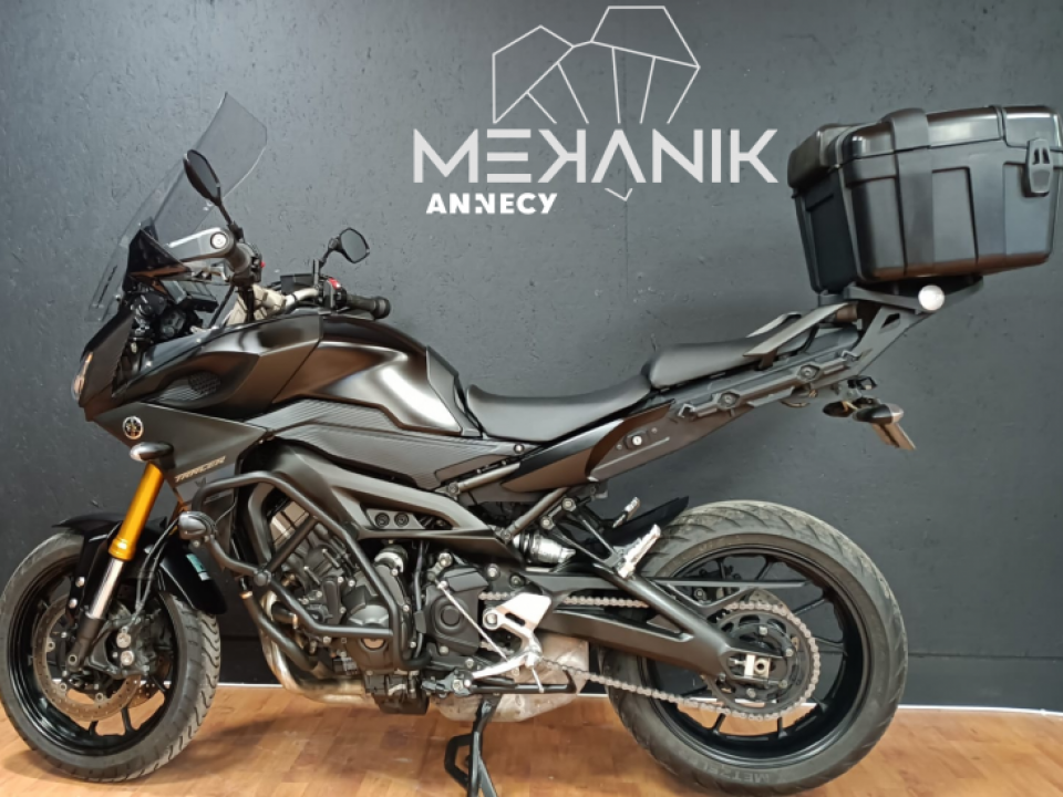 YAMAHA TRACER 9 4