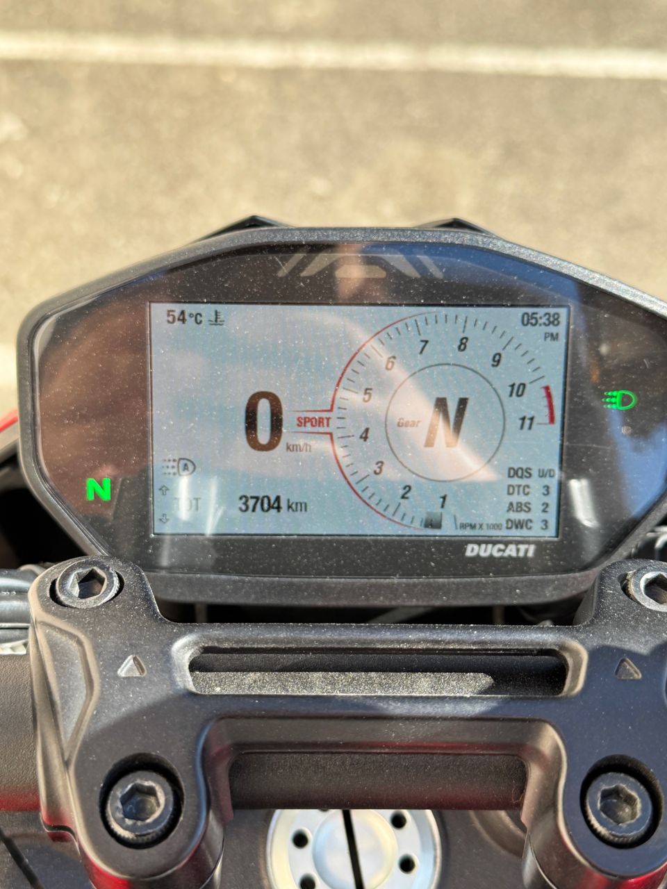 DUCATI HYPERMOTARD 4