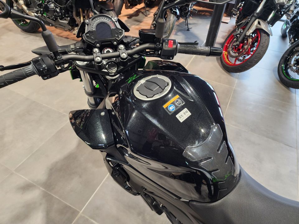 KAWASAKI Z400 4