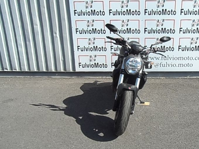 DUCATI MONSTER 821 4