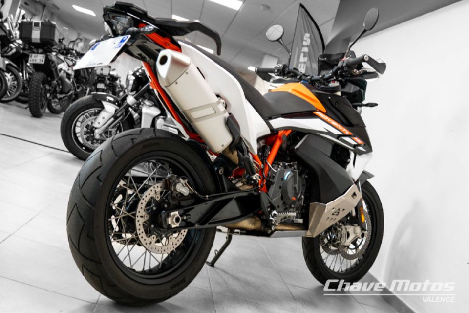 KTM 890 ADVENTURE 4