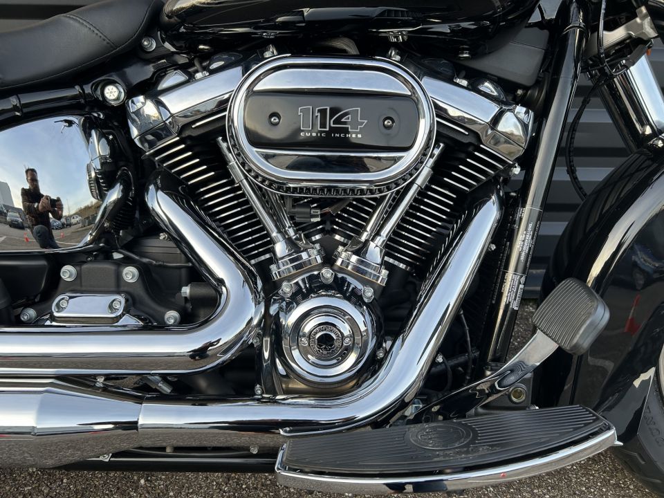 HARLEY-DAVIDSON SOFTAIL HERITAGE 1868 CLASSIC 4