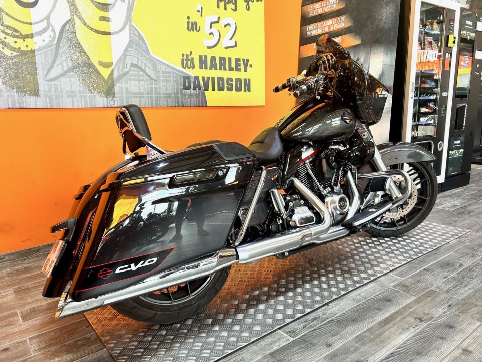 HARLEY-DAVIDSON TOURING STREET GLIDE 1923 CVO  4