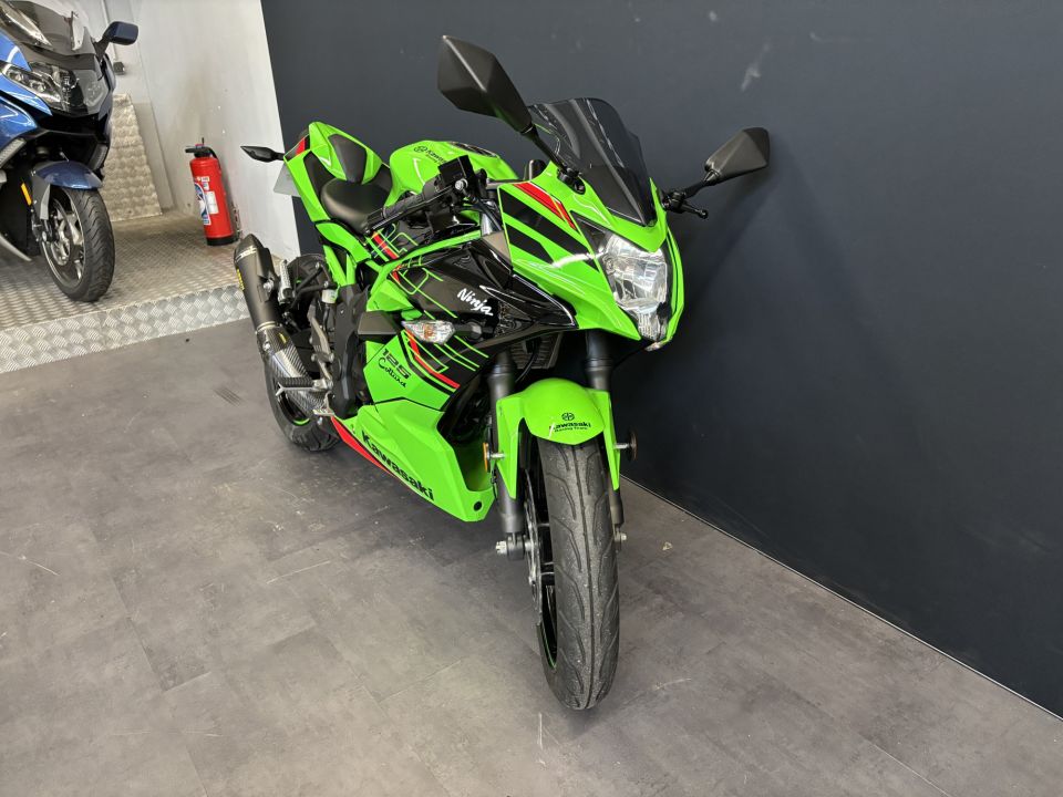 KAWASAKI NINJA 125 4