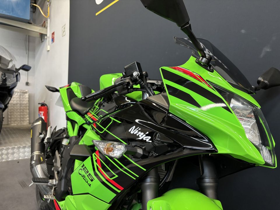 KAWASAKI NINJA 125 4