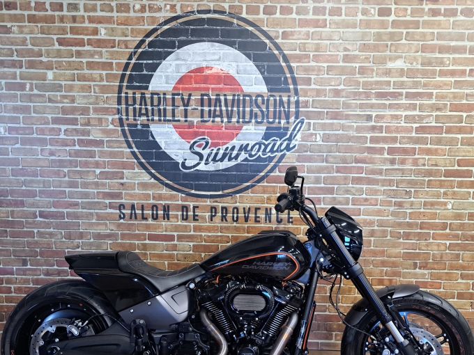 HARLEY-DAVIDSON SOFTAIL FXDR 1868 4