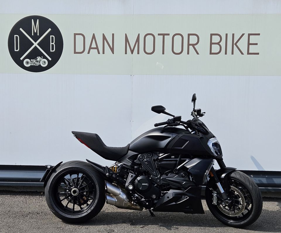 DUCATI DIAVEL DARK 4