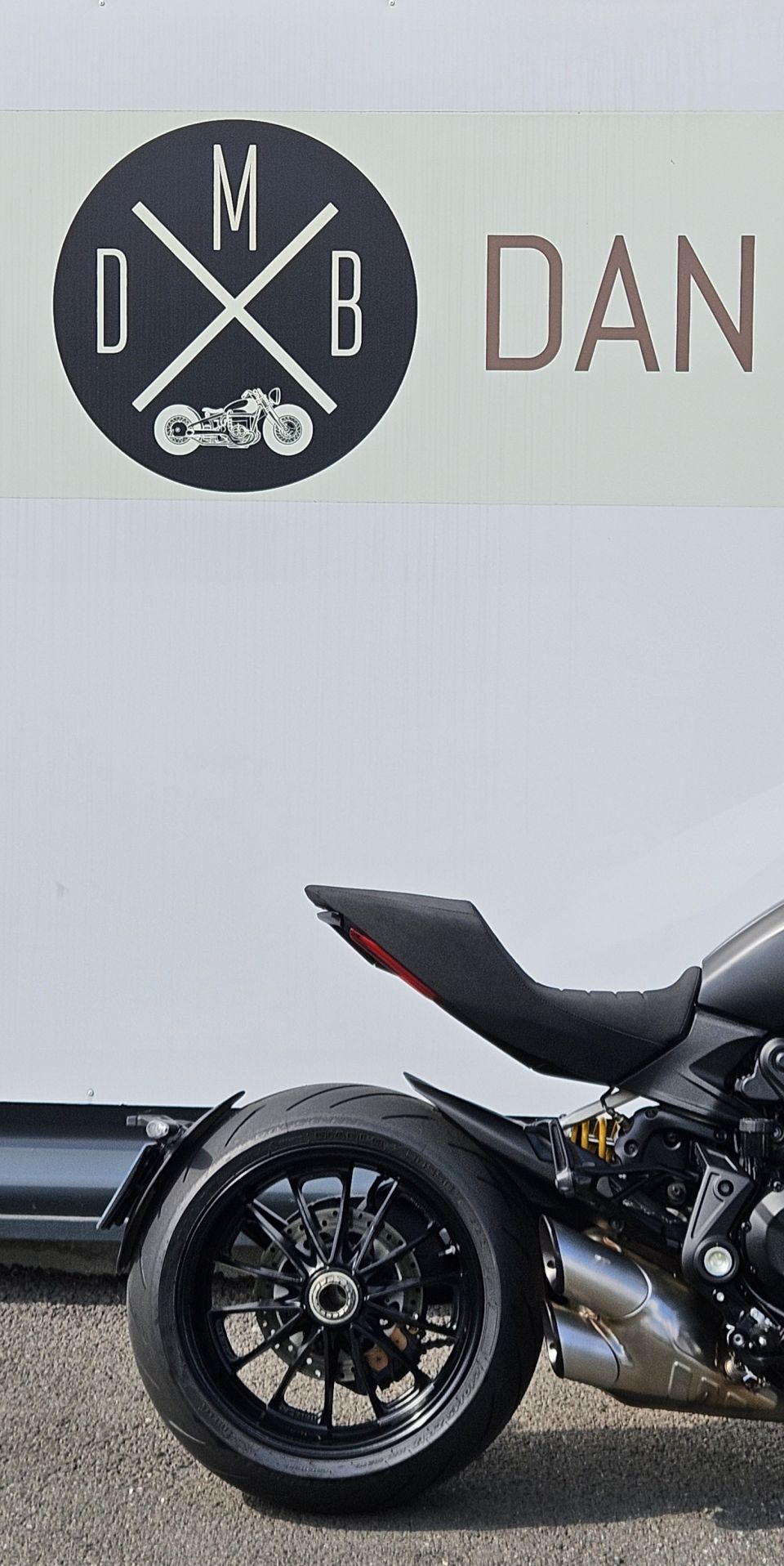 DUCATI DIAVEL DARK 4