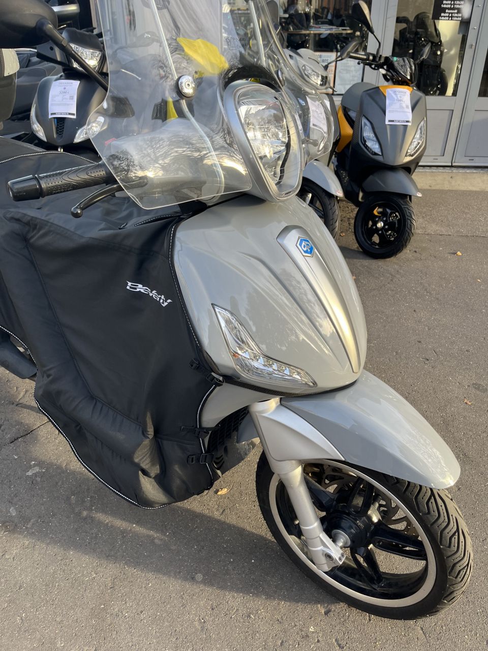 PIAGGIO BEVERLY 350 4