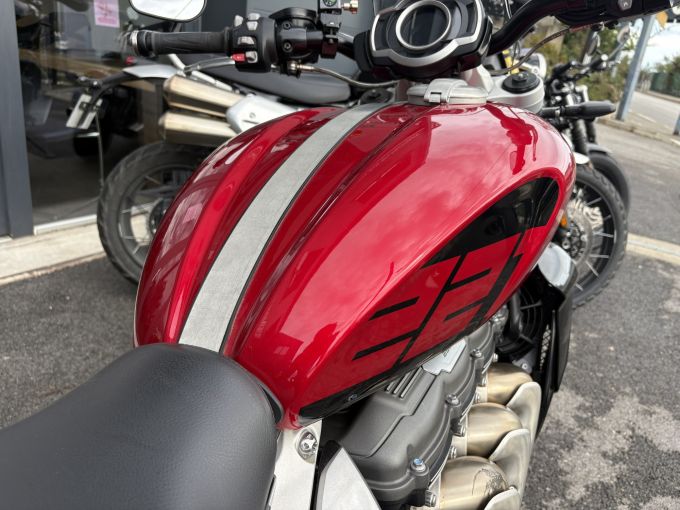 TRIUMPH ROCKET 3 R 221 Edition 4