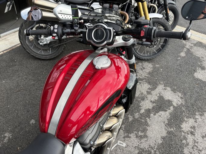 TRIUMPH ROCKET 3 R 221 Edition 4