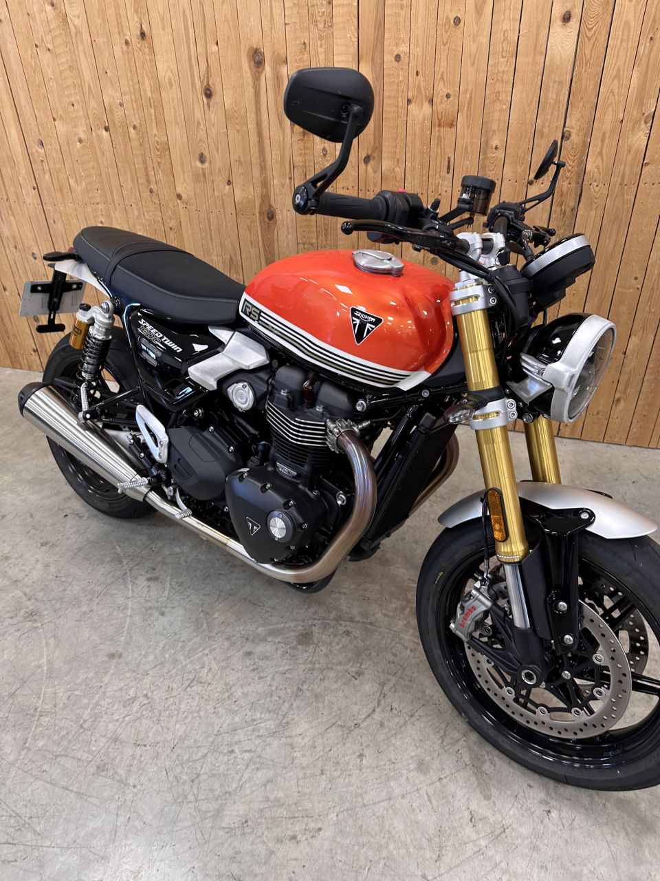 TRIUMPH SPEED TWIN 1200 4