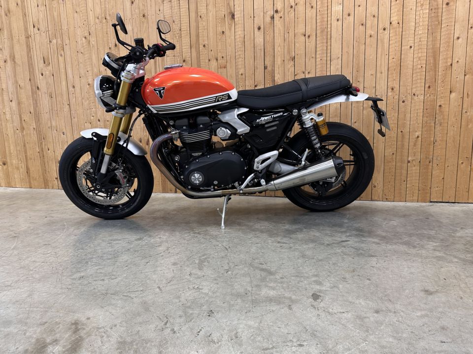TRIUMPH SPEED TWIN 1200 4