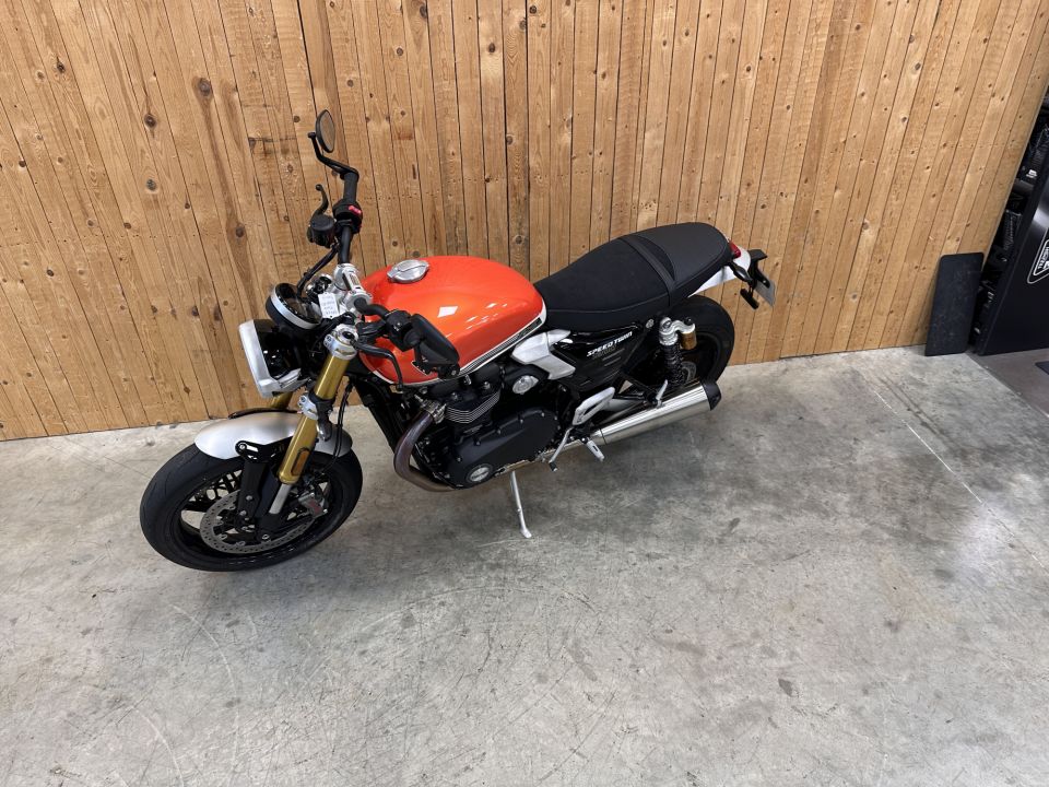TRIUMPH SPEED TWIN 1200 4