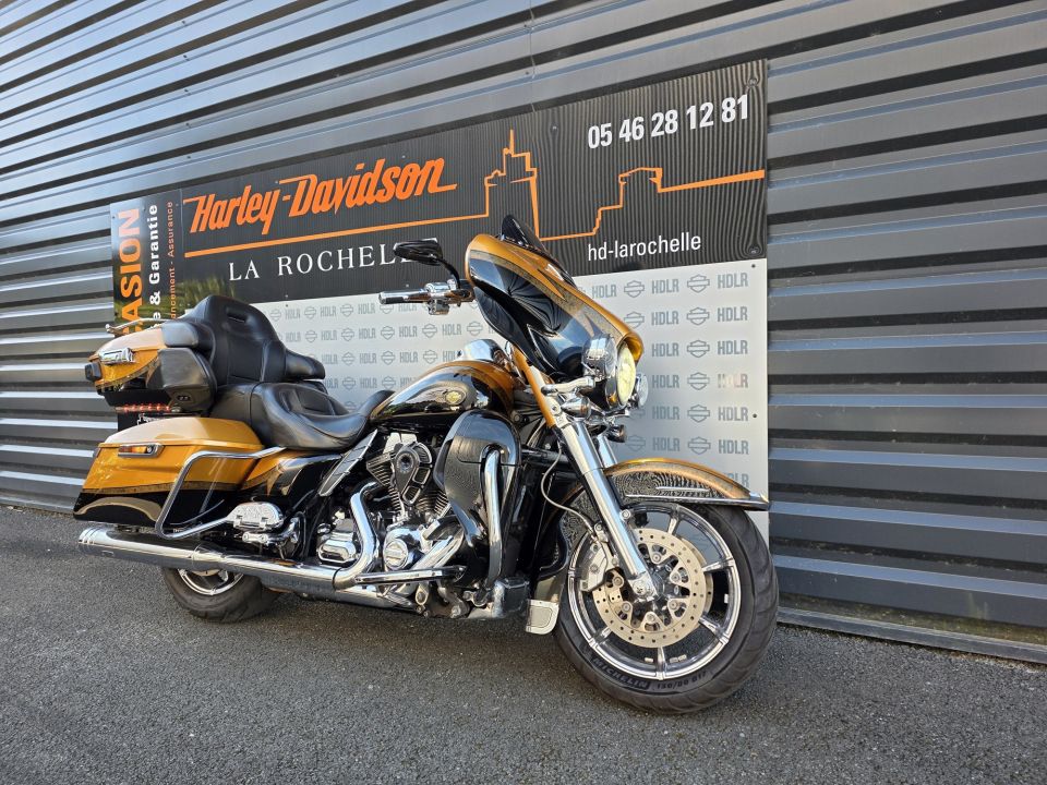 HARLEY-DAVIDSON TOURING ELECTRA GLIDE 1800 ULTRA CLASSIC CVO 105th ANNIVERSAIRE 4