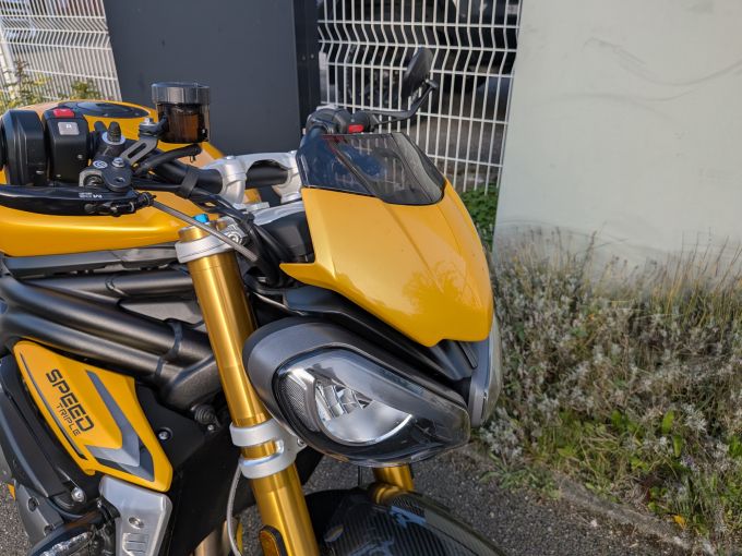TRIUMPH SPEED TRIPLE 1200 RS 4