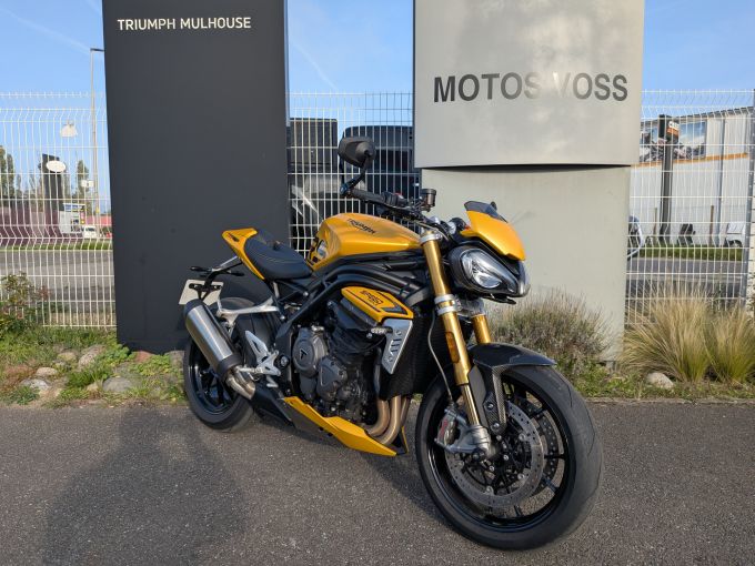 TRIUMPH SPEED TRIPLE 1200 RS 4