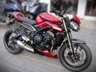 TRIUMPH STREET TRIPLE 765 RS - 2024