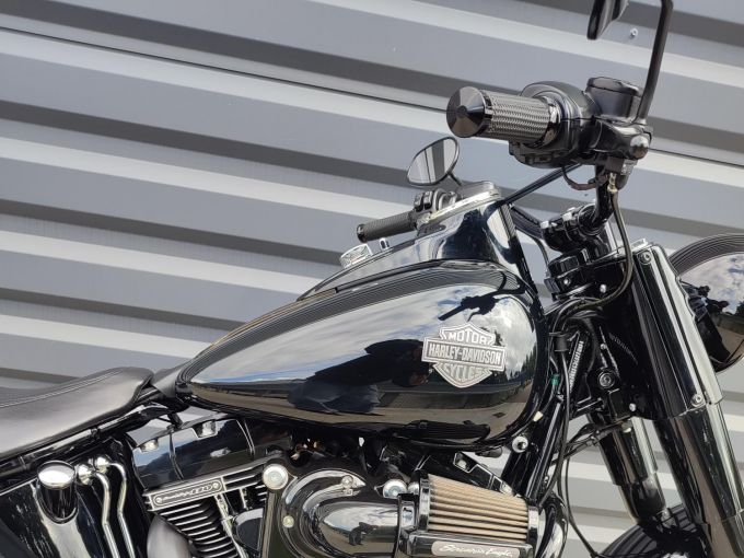 HARLEY-DAVIDSON SOFTAIL SLIM 1800 S 4