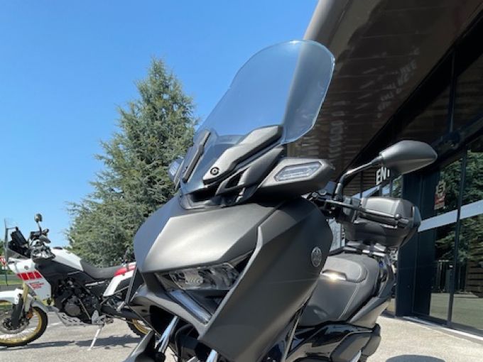 YAMAHA XMAX 300 4