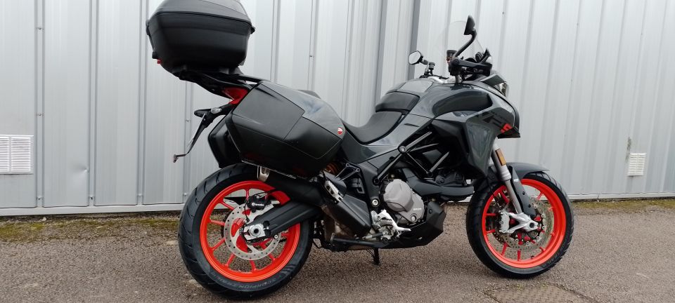 DUCATI MULTISTRADA V2S 4