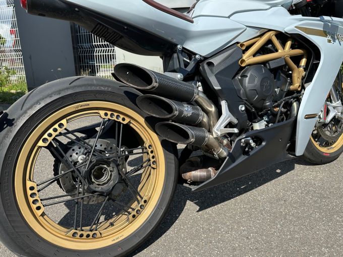 MV AGUSTA SUPERVELOCE S 4