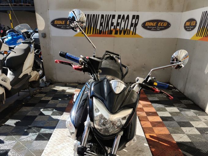 SUZUKI GW 250 INAZUMA 4