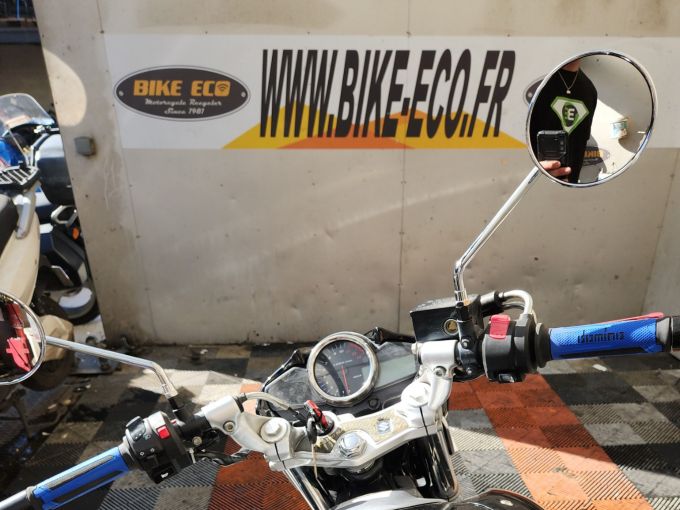 SUZUKI GW 250 INAZUMA 4