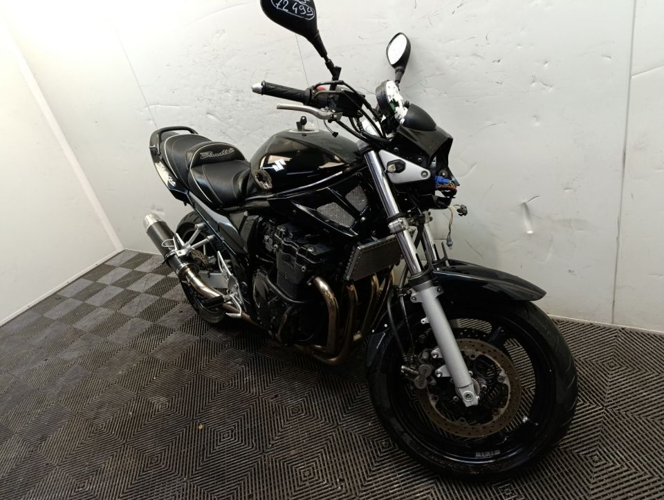 SUZUKI GSF 650 N BANDIT 4