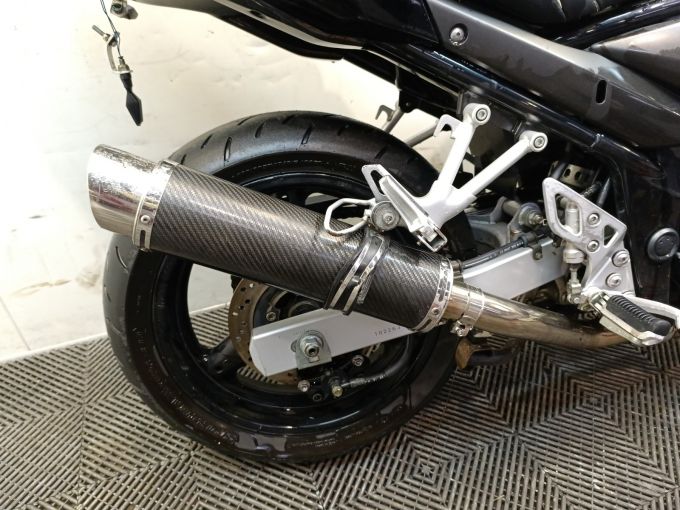 SUZUKI GSF 650 N BANDIT 4