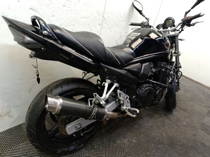 SUZUKI GSF 650 N BANDIT 4
