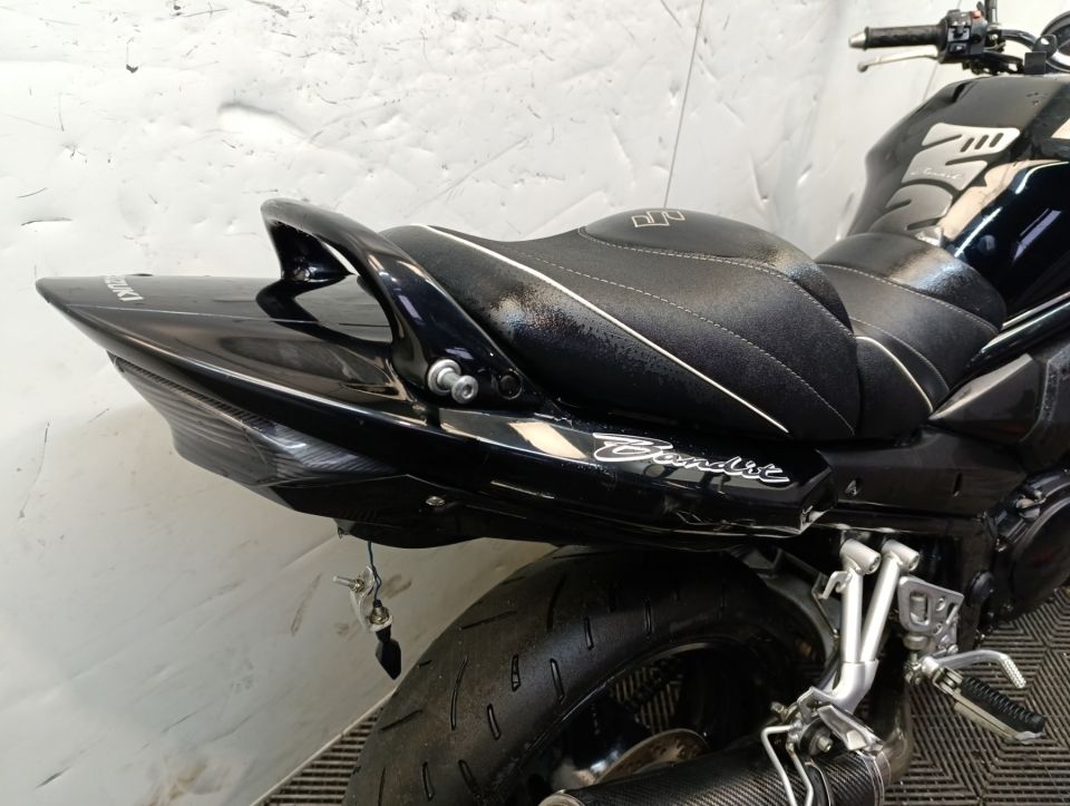 SUZUKI GSF 650 N BANDIT 4