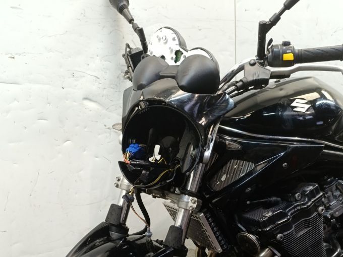 SUZUKI GSF 650 N BANDIT 4