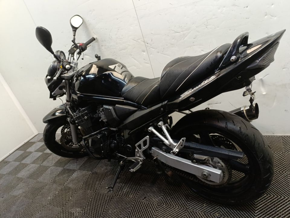 SUZUKI GSF 650 N BANDIT 4