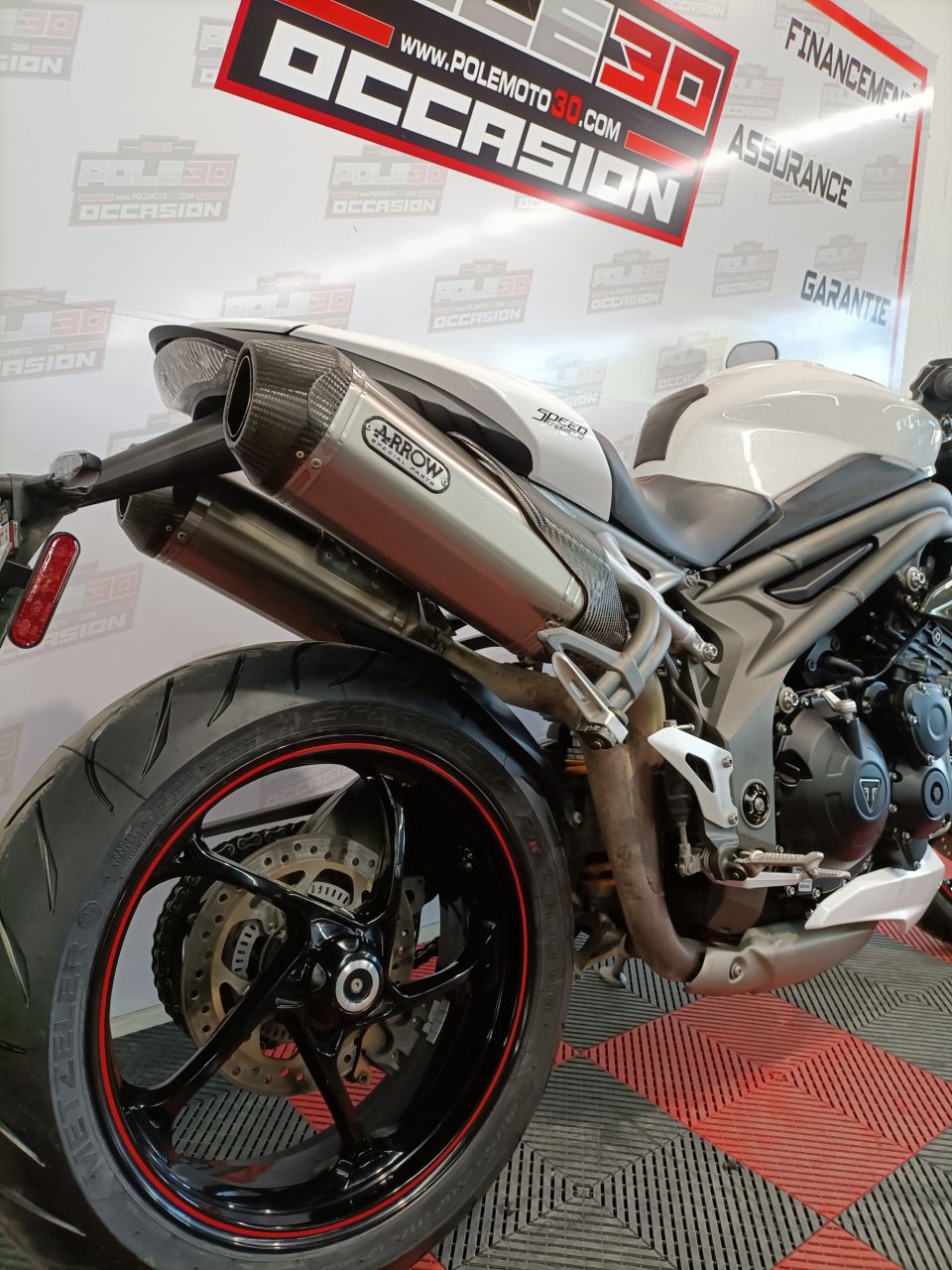 TRIUMPH SPEED TRIPLE 1050 RS 4