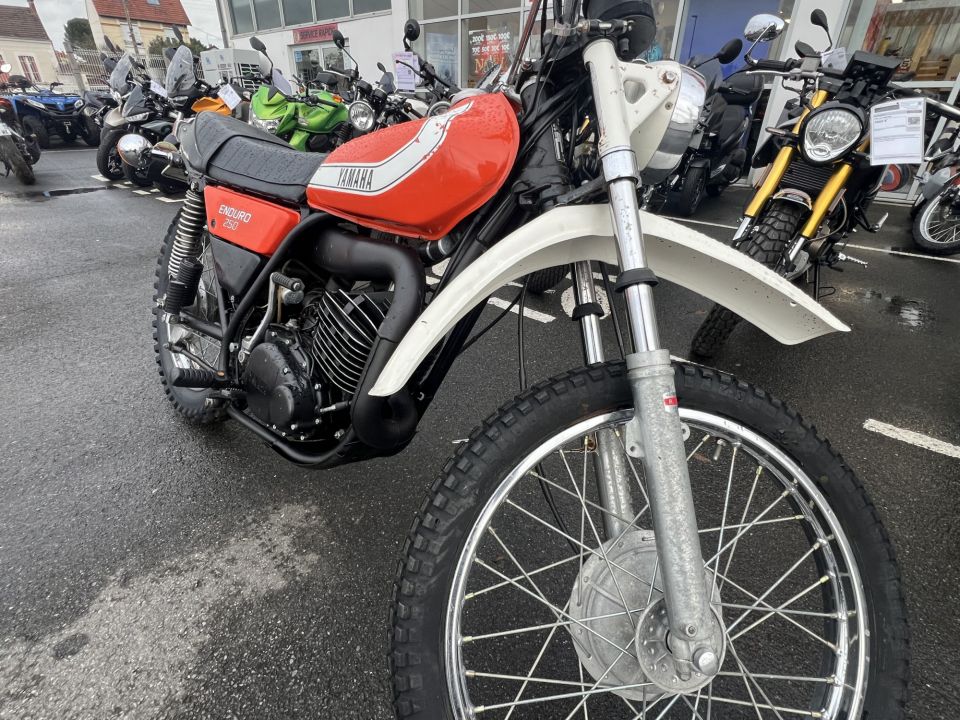 YAMAHA DT 250 4