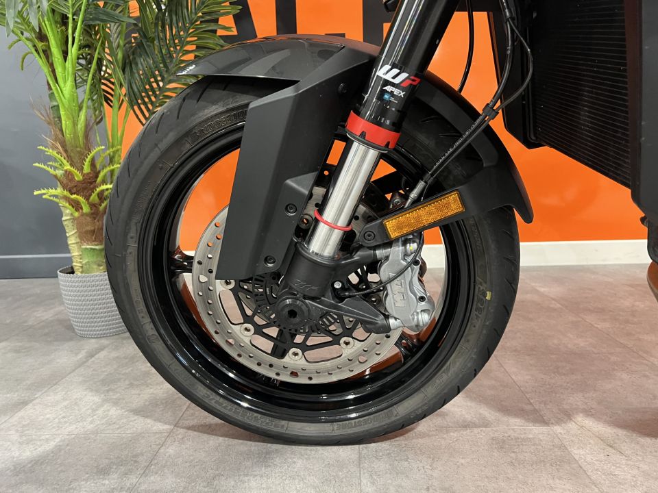 KTM 990 DUKE 4