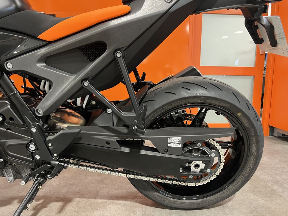 KTM 990 DUKE 4