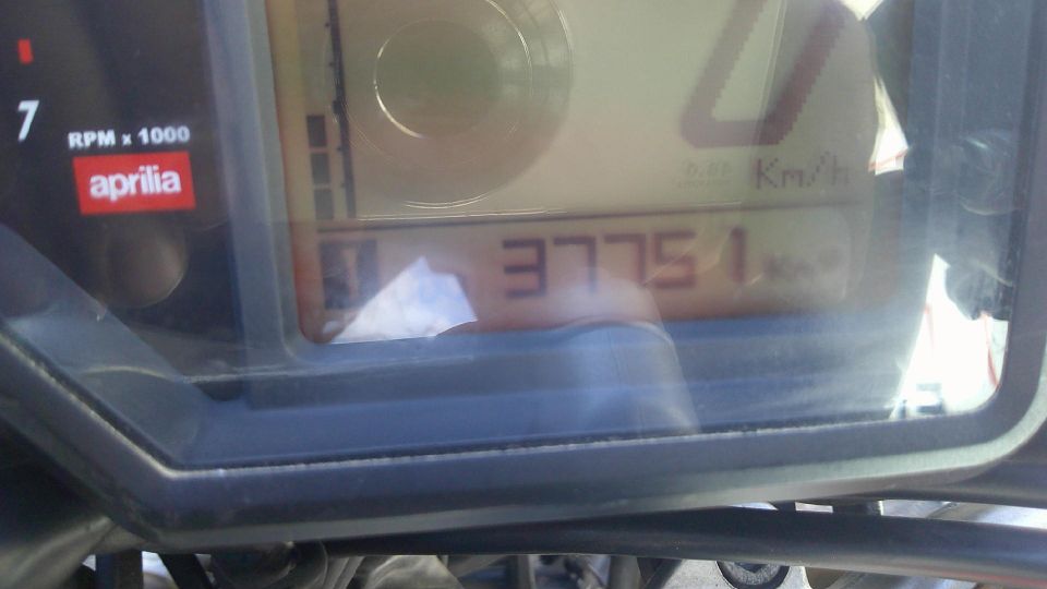 APRILIA DORSODURO 750 4