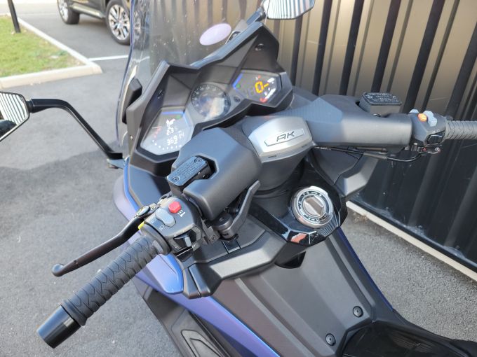 KYMCO AK 550 4
