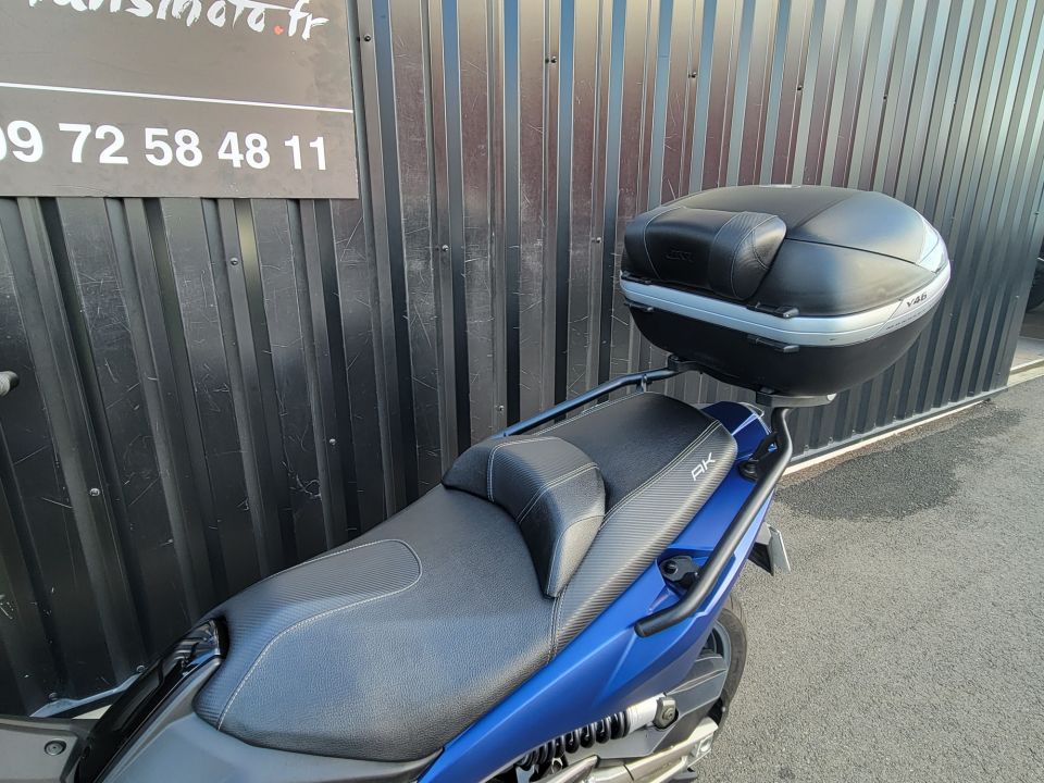 KYMCO AK 550 4