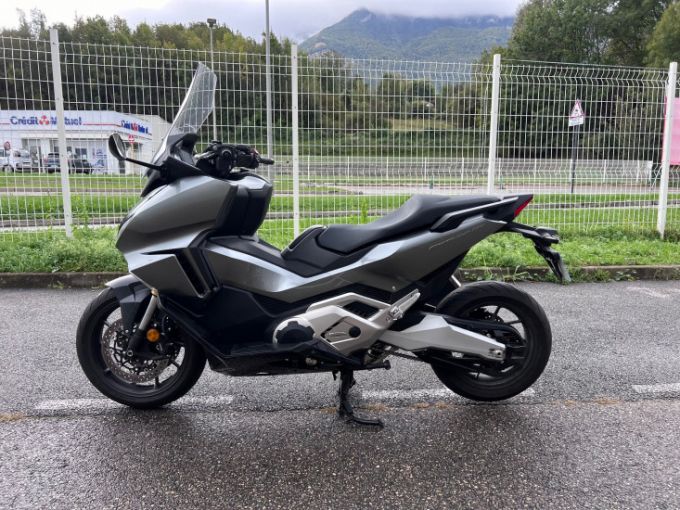 HONDA FORZA 750 4