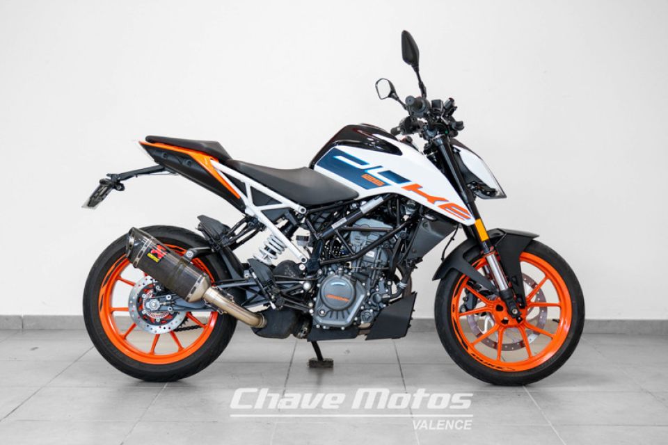 KTM DUKE 125 4