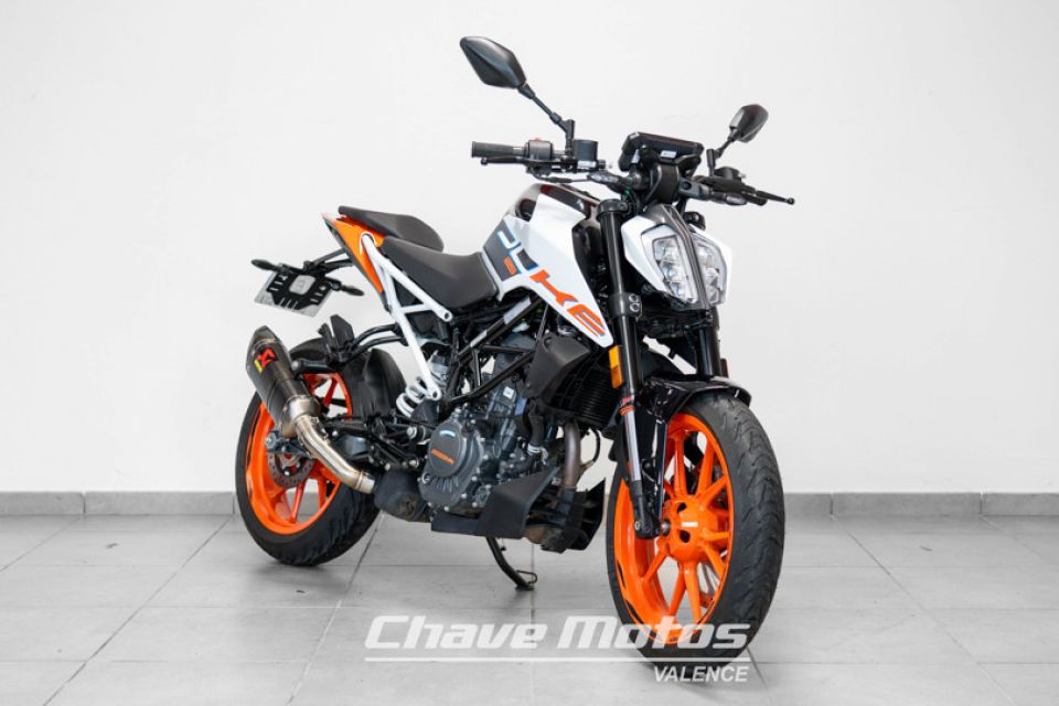KTM DUKE 125 4