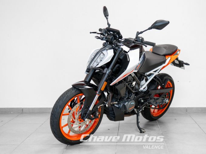 KTM DUKE 125 4